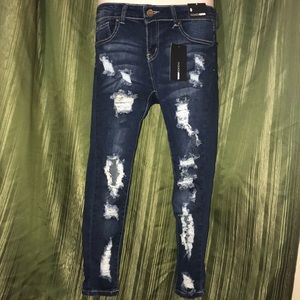 Junior denim ripped jeans